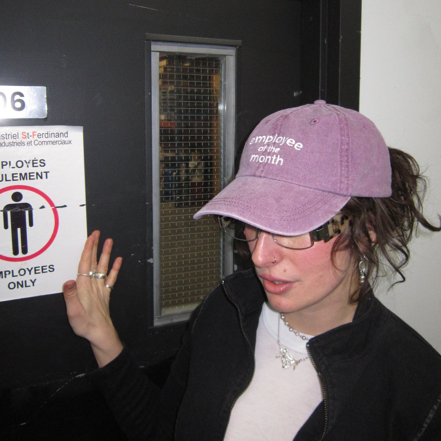 ''Employee of the month'' Cap - Dusty Plum